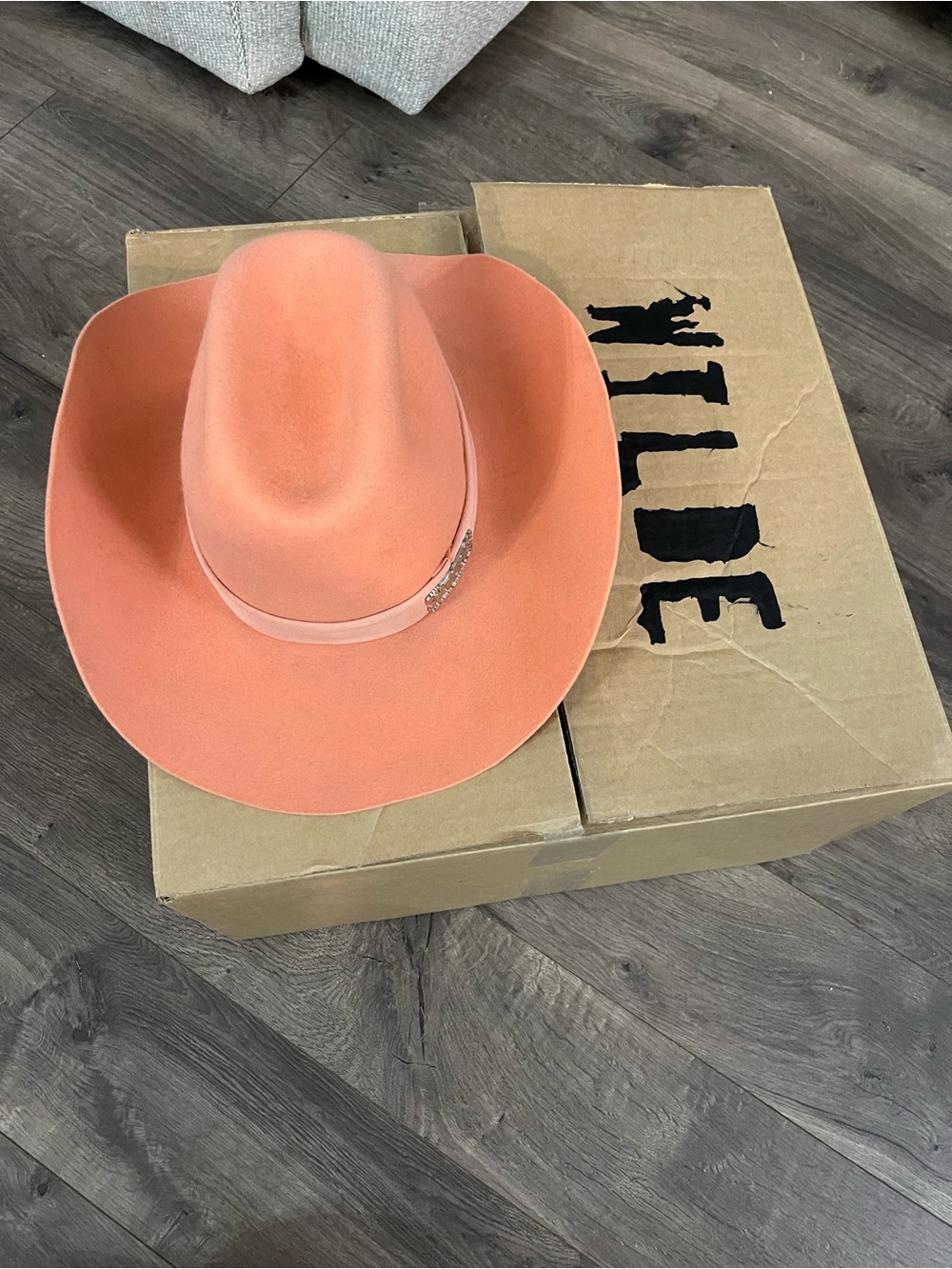 Coral Felt Western Hat with Matching Band